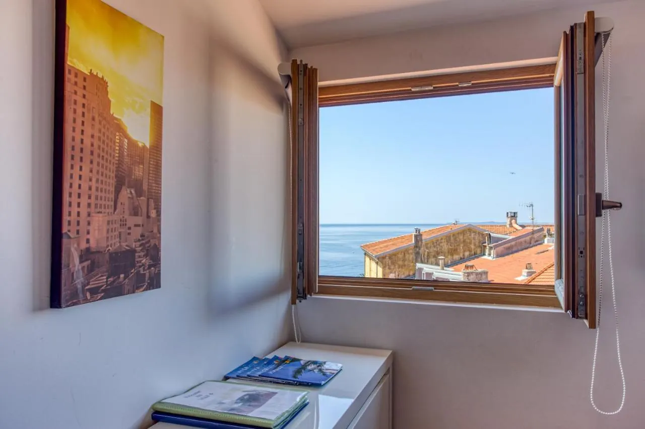니스 Gilly 4 - Exceptional 2Beds, Sea View, Modern,A/C, Old Town 아파트 0*,